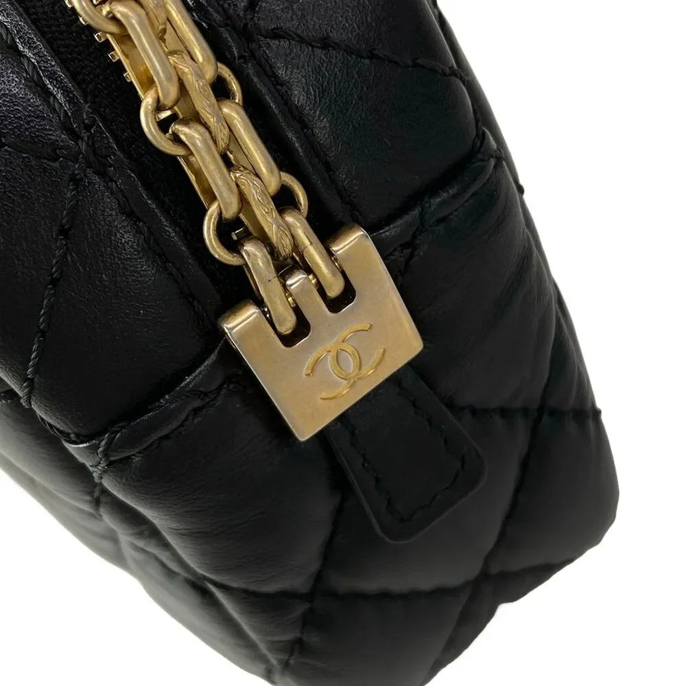 Chanel Matelasse / 2.55 Shoulder Bag A91768